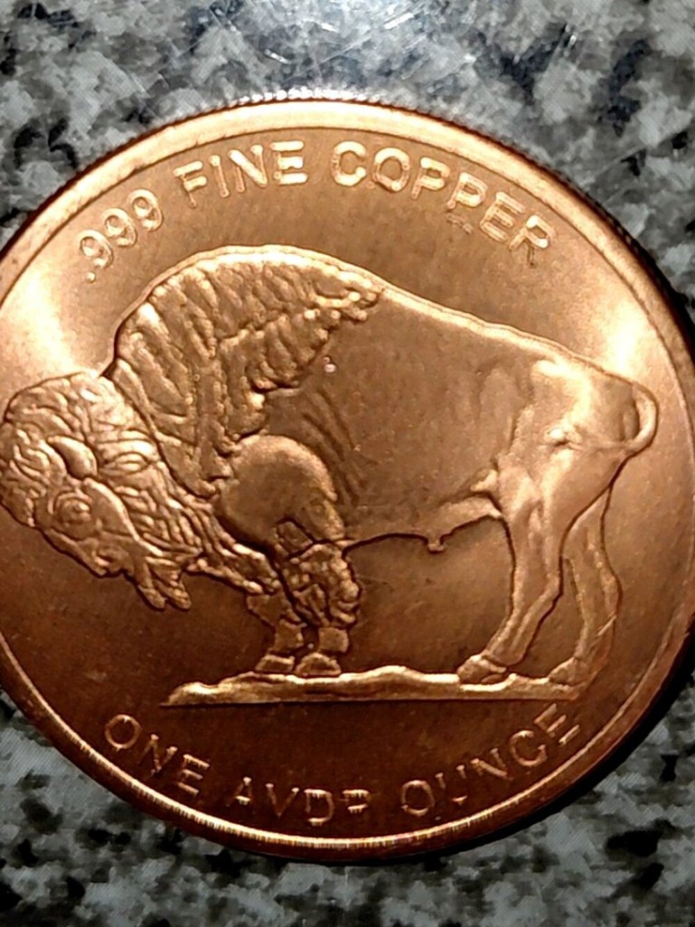 New Buffalo 1oz .999 Fine Copper Round... Uncirculated... In Protective Capsule